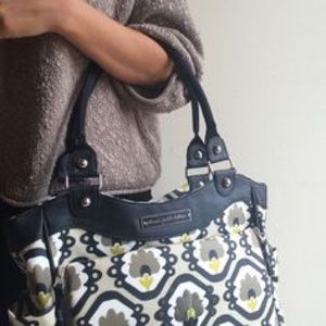 NWT Petunia Pickle Bottom hideaway hobo diaper bag